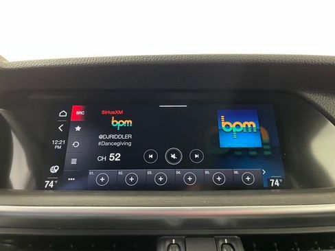 Used 2023 Alfa Romeo Stelvio Ti image 31