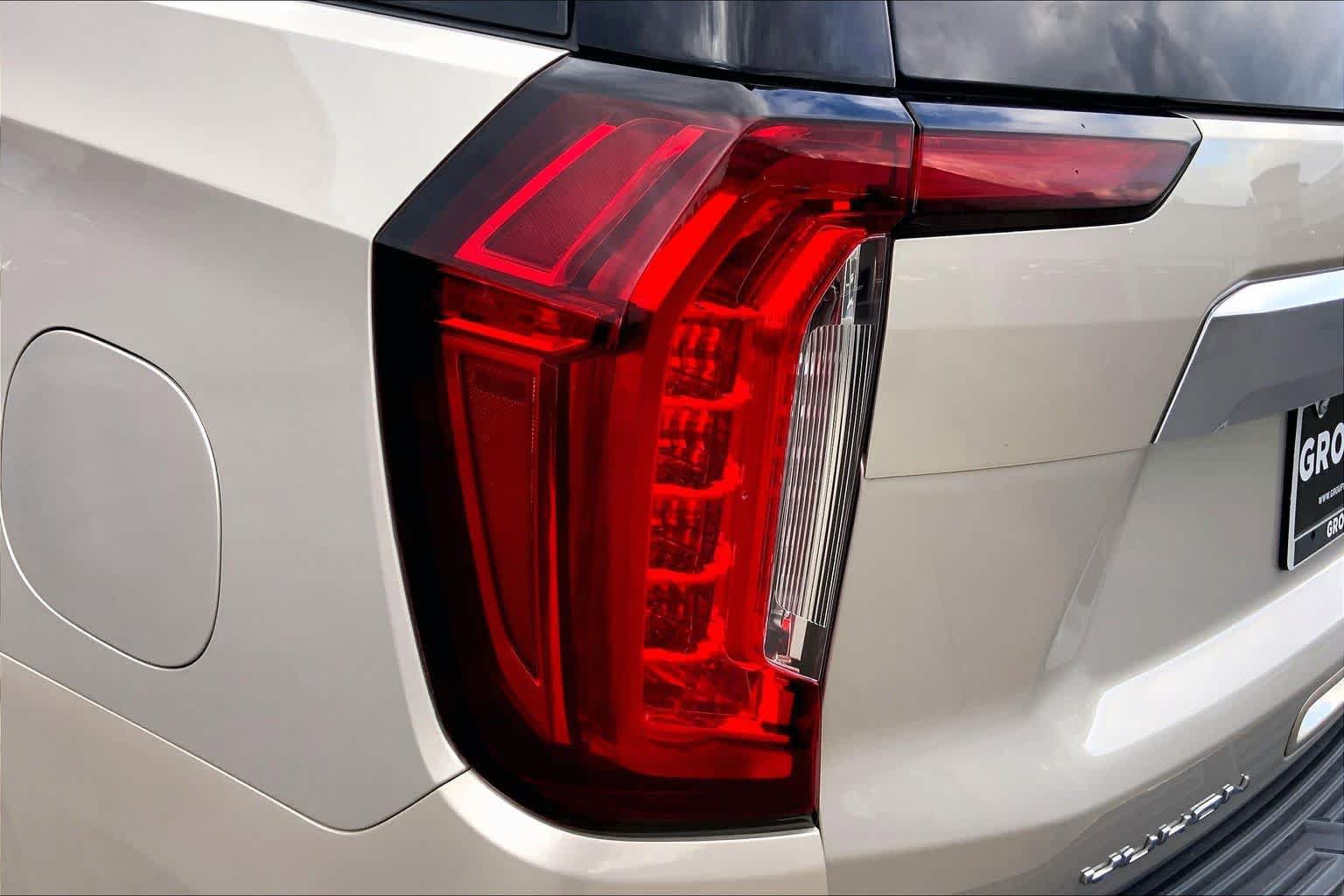 Used 2024 GMC Yukon Denali RWD image 29
