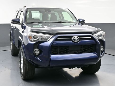 Used 2021 Toyota 4Runner SR5 Premium w/ Moonroof Package image 6