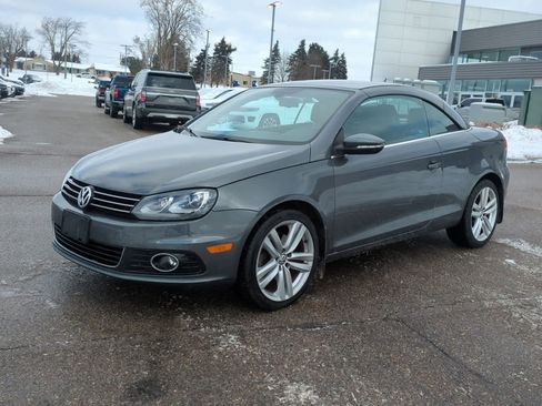 Used 2013 Volkswagen Eos Executive image 4