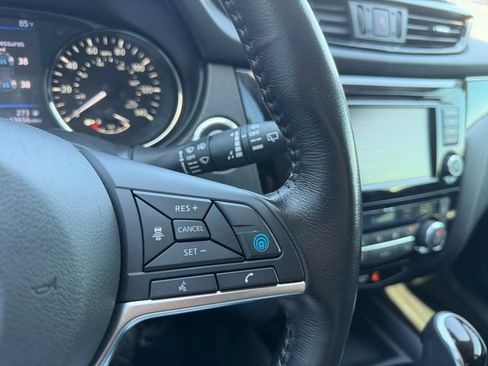 Used 2019 Nissan Rogue Sport SL w/ Premium Package FWD image 27