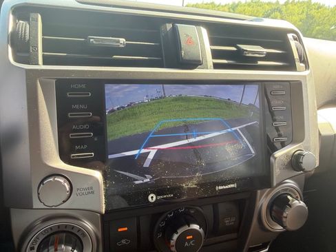 Used 2022 Toyota 4Runner SR5 AWD/4WD image 26