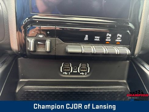 Used 2020 RAM 1500 Laramie w/ Sport Appearance Package AWD/4WD image 31