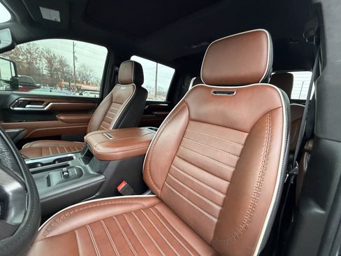 Used 2024 GMC Sierra 3500 Denali Ultimate image 23