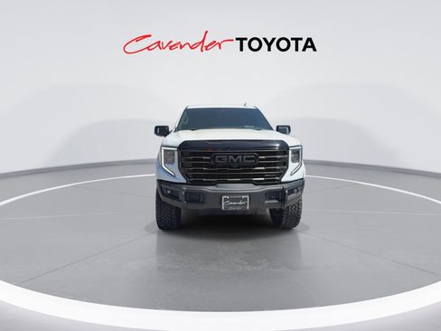 Used 2025 GMC Sierra 1500 AT4X image 3
