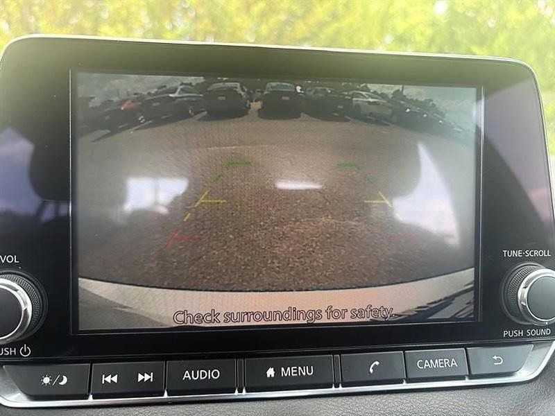 Used 2021 Nissan Sentra SR FWD image 19