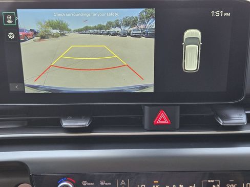 New 2026 Kia Carnival FWD image 15