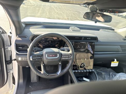 New 2026 GMC Terrain AT4 w/ LPO, Floor Liner Package image 14