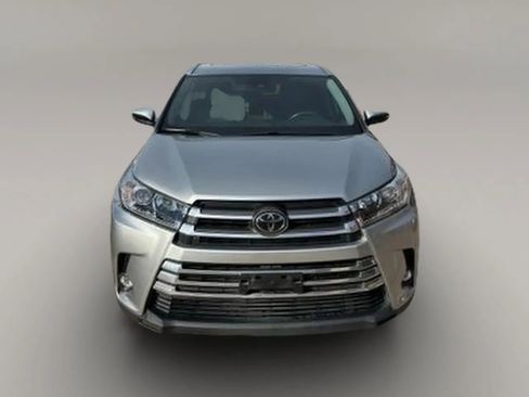 Used 2019 Toyota Highlander Limited image 1