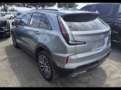 Used 2024 Cadillac XT4 Sport FWD image 3