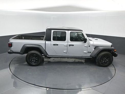 Used 2023 Jeep Gladiator Sport w/ Trailer Tow Package image 16