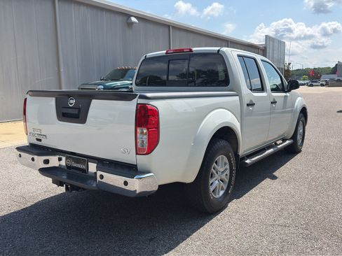 Certified 2018 Nissan Frontier SV w/ Value Truck Package RWD image 3