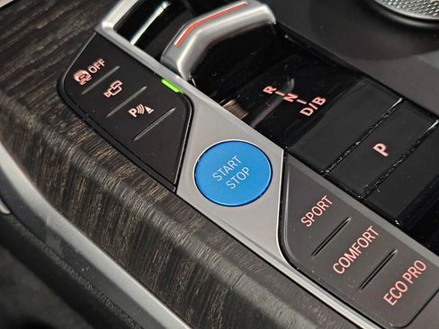 Used 2023 BMW i4 eDrive35 RWD image 19