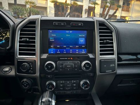 Used 2016 Ford F150 Platinum w/ Technology Package AWD/4WD image 40
