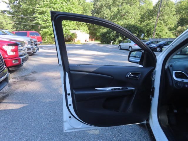 Used 2014 Dodge Journey SE w/ Flexible Seating Group FWD image 15