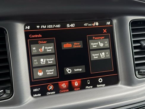 Used 2023 Dodge Charger R/T w/ Plus Group image 4