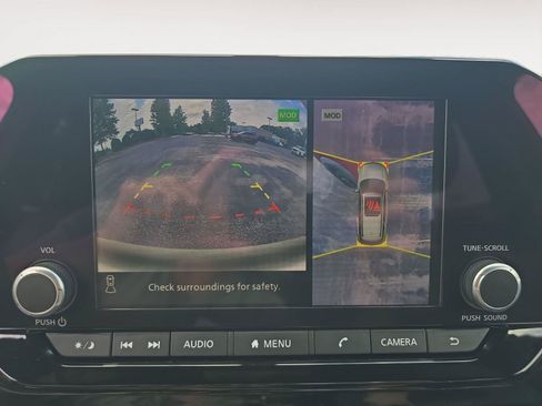 Used 2024 Nissan Pathfinder Rock Creek AWD/4WD image 15