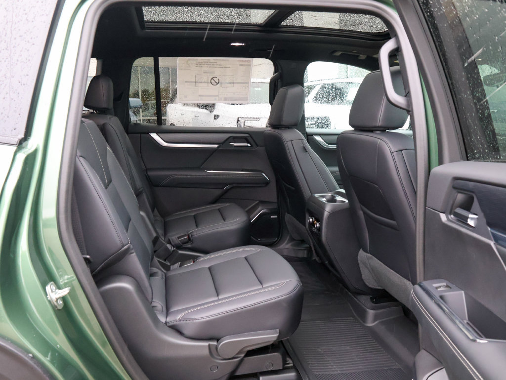 New 2027 GMC Acadia Elevation w/ Black Edition AWD/4WD image 38