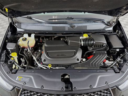 Used 2021 Chrysler Pacifica Touring-L FWD image 29
