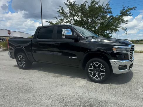 Used 2025 RAM 1500 Laramie w/ Advanced Safety Group II AWD/4WD image 2