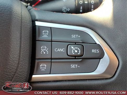 Used 2024 Jeep Compass Trailhawk AWD/4WD image 25