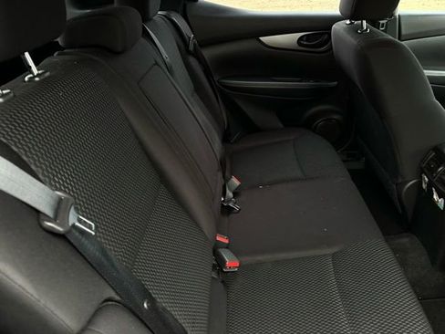 Used 2020 Nissan Rogue Sport S image 21