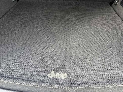 Used 2022 Jeep Grand Cherokee Summit image 35