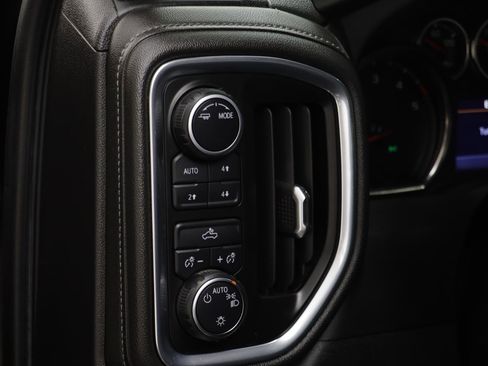 Used 2022 Chevrolet Silverado 2500 LT image 7