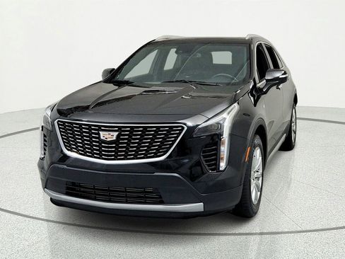 Certified 2023 Cadillac XT4 Premium Luxury w/ Cold Weather Package AWD/4WD image 8
