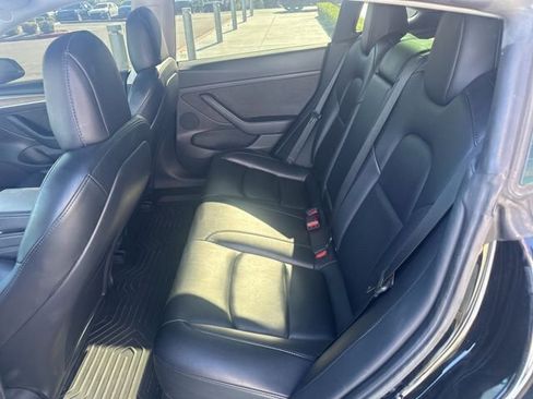 Used 2023 Tesla Model 3 Standard Range image 10