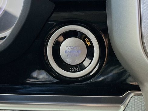 Used 2025 RAM 1500 Tungsten AWD/4WD image 26