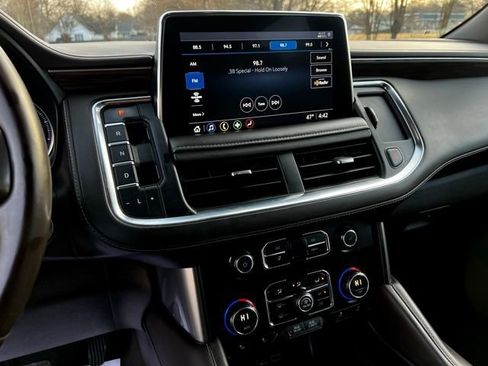 Used 2021 Chevrolet Tahoe LT image 37