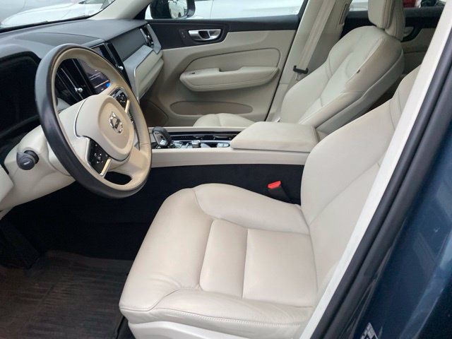 Used 2024 Volvo XC60 T8 Plus w/ Protection Package Premier AWD/4WD image 16