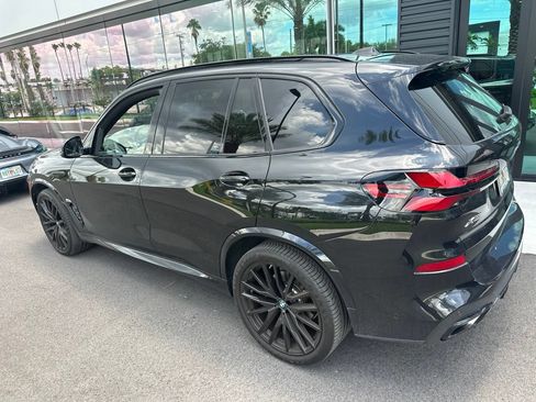 Used 2025 BMW X5 xDrive40i w/ M Sport Package AWD/4WD image 4