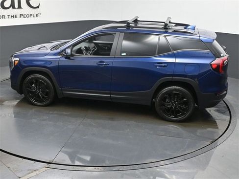 Used 2022 GMC Terrain SLE w/ Driver Convenience Package image 43