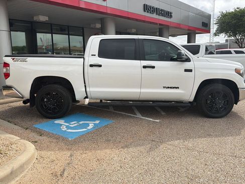 Used 2020 Toyota Tundra SR5 RWD image 2