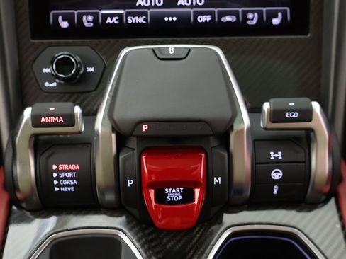 Used 2022 Lamborghini Urus AWD/4WD image 64