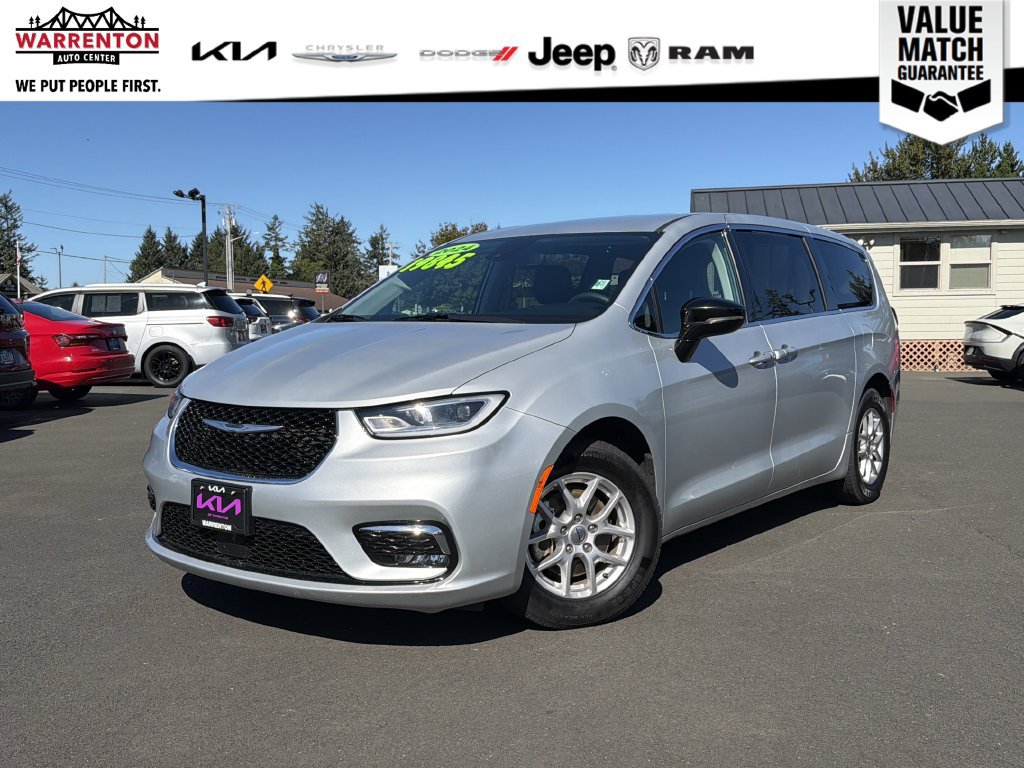 Used 2024 Chrysler Pacifica Touring-L FWD 360° Tour