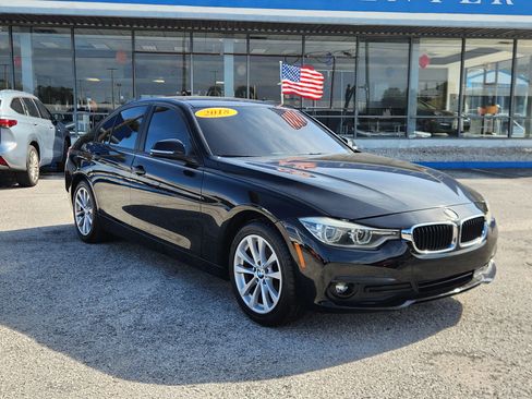 Used 2018 BMW 320i Sedan image 2