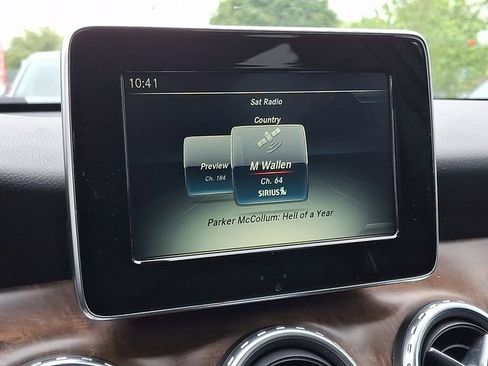 Used 2016 Mercedes-Benz GLA 250 4MATIC image 17