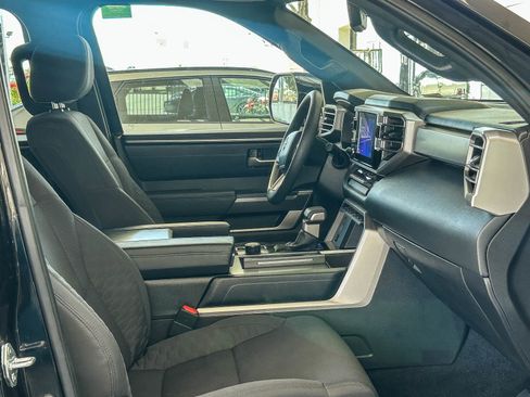 Used 2025 Toyota Sequoia SR5 AWD/4WD image 16