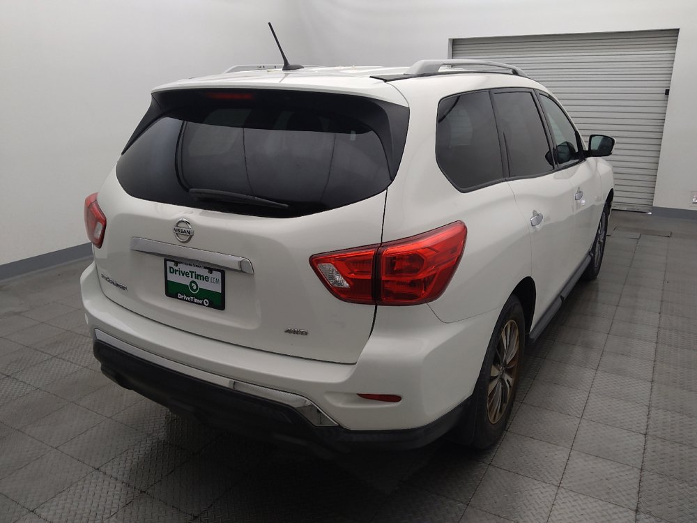 Used 2017 Nissan Pathfinder S AWD/4WD image 7