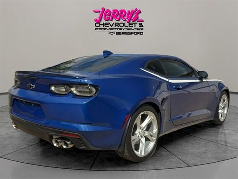 Used 2022 Chevrolet Camaro LT image 5