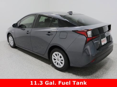 Used 2020 Toyota Prius L Eco image 9
