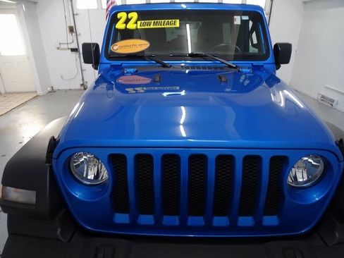 Certified 2022 Jeep Wrangler Unlimited Sport w/ Sun And Sound Package image 23