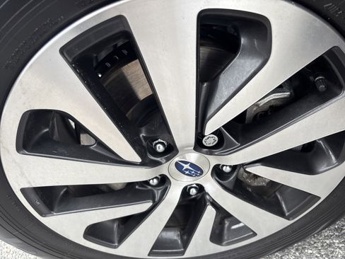 Used 2024 Subaru Outback Premium w/ Popular Package #1A image 10