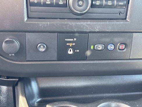 Used 2022 Chevrolet Express 2500 w/ Driver Convenience Package RWD image 14