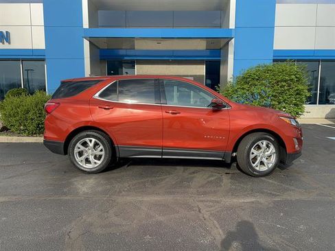 Used 2020 Chevrolet Equinox LT image 8