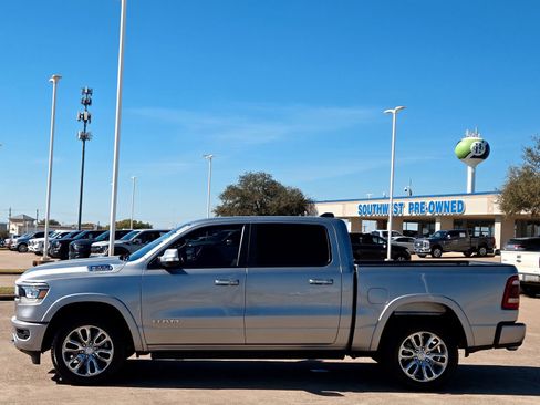Used 2022 RAM 1500 Laramie w/ Laramie Southwest Edition image 8