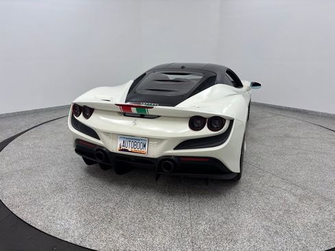 Used 2020 Ferrari F8 Tributo RWD image 10